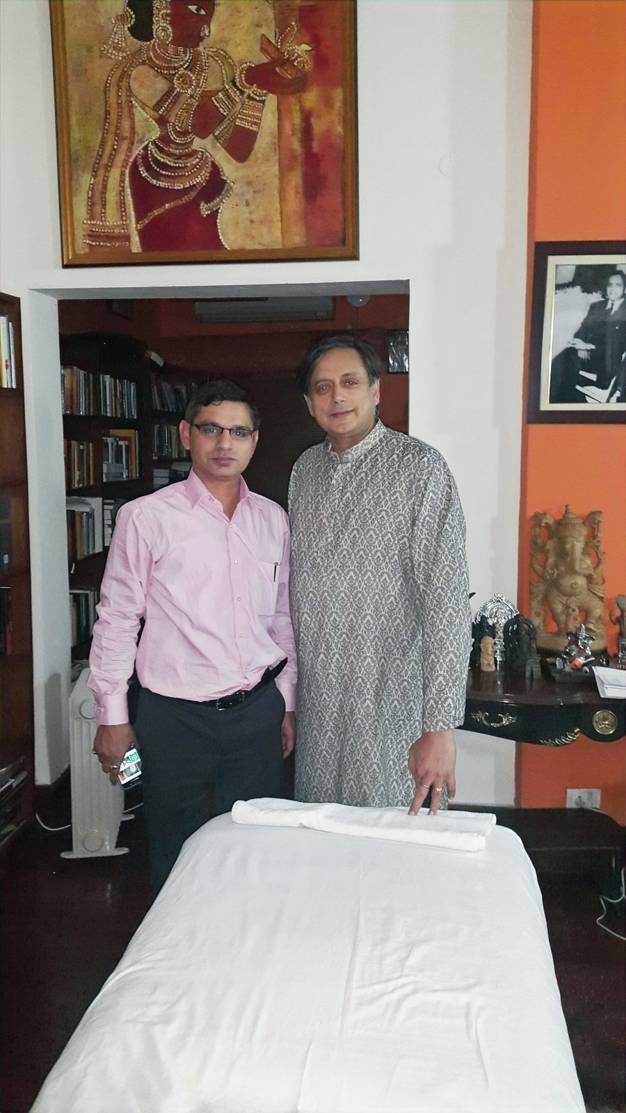 Dr Purohit with Shri Shashi Tharoor, Member of Parliament